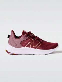 NEW BALANCE Wroavv2 Sneaker Running