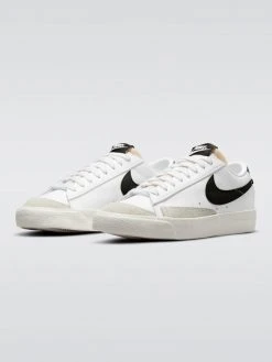 NIKE Blazer Low '77 Sneaker