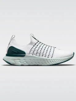 Nike React Phantom Run Flyknit 2 Sneaker
