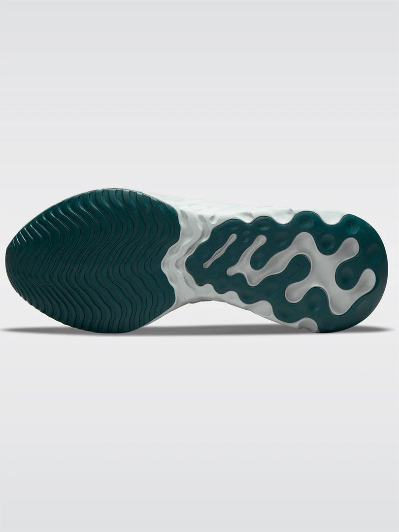 Nike React Phantom Run Flyknit 2 Sneaker 7 Nike React Phantom Run Flyknit 2 Sneaker