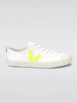 VEJA Nova Sneaker