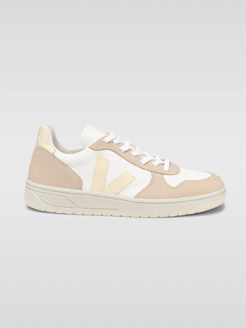 VEJA V-10 Sneaker 11 VEJA V-10 Sneaker