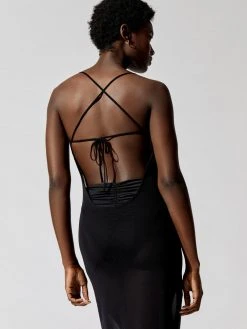 WEWOREWHAT Scoop Back Maxi Dress