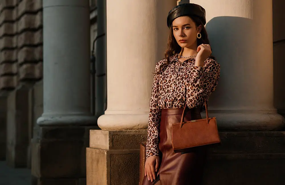 Carbon38 Sales -Carbon38 Sales 5 Tips And Tricks To Stay Stylish With Vintage Clothes Featured